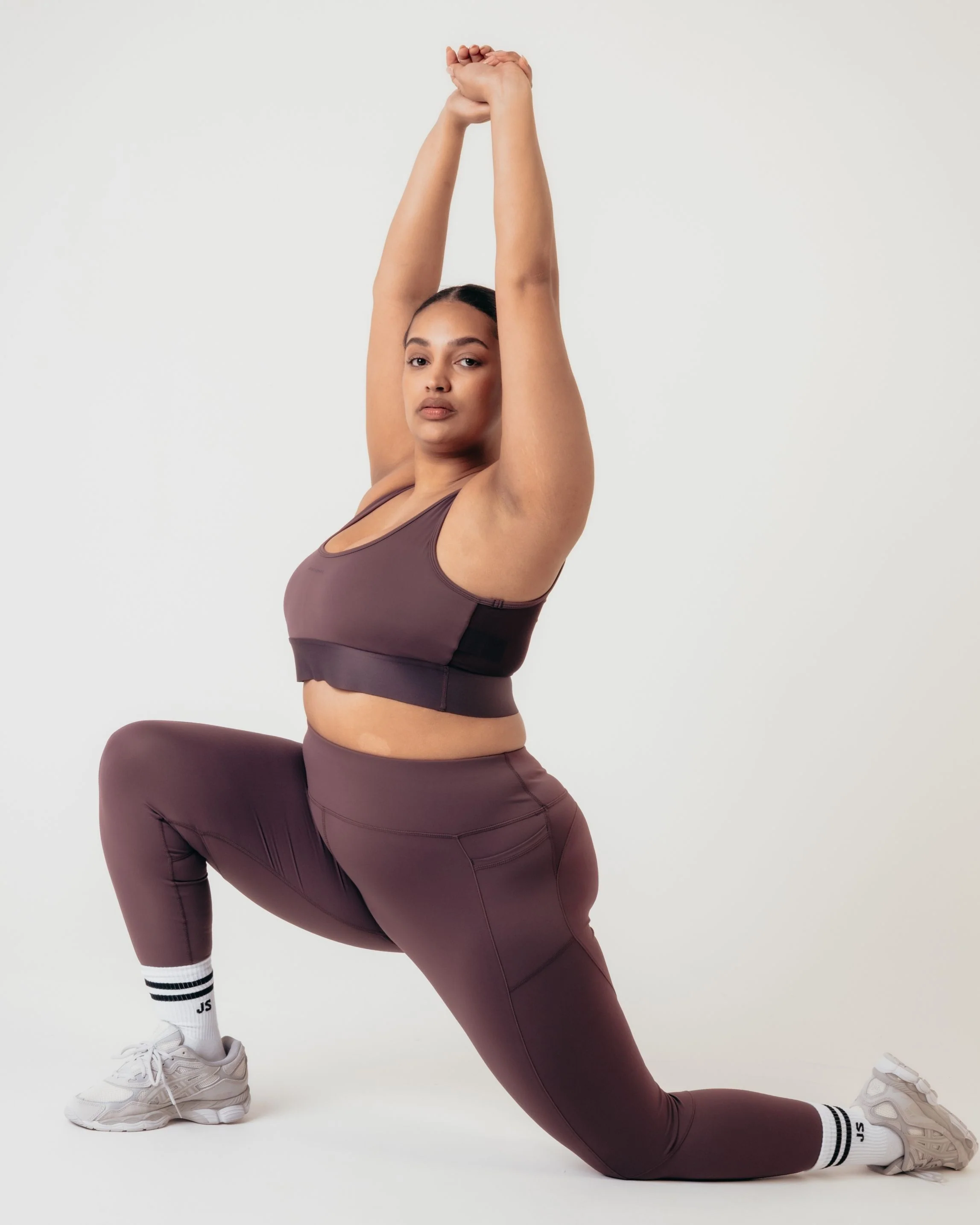 Airflow Medium Support Bra - Burgundy - Image 3