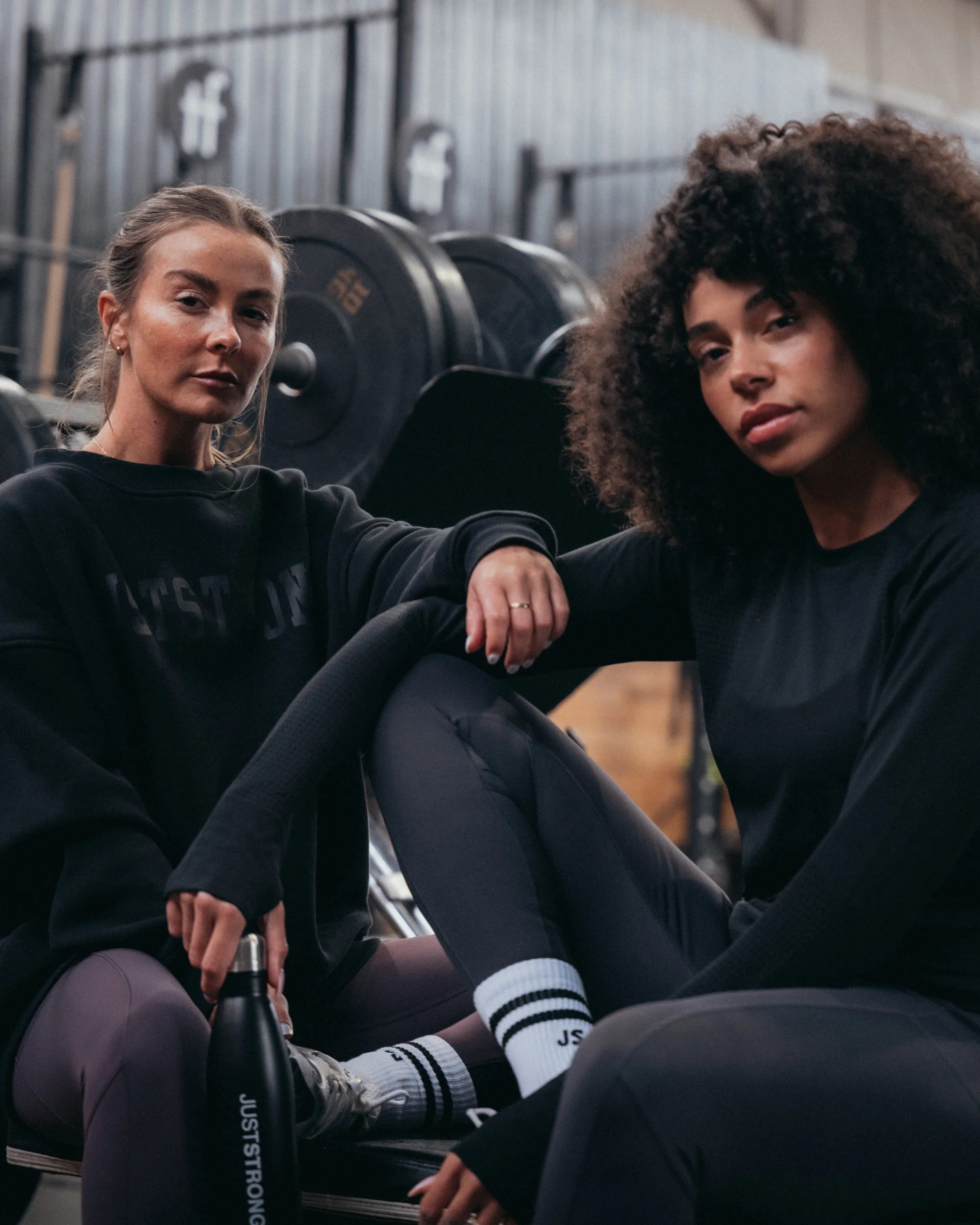 Essentials Oversized Crew - Black - Image 8