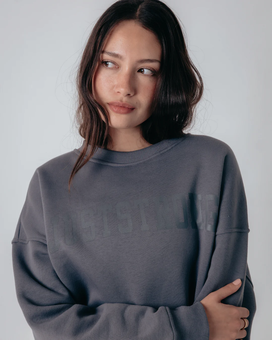 Essentials Oversized Crew - Graphite - Image 6