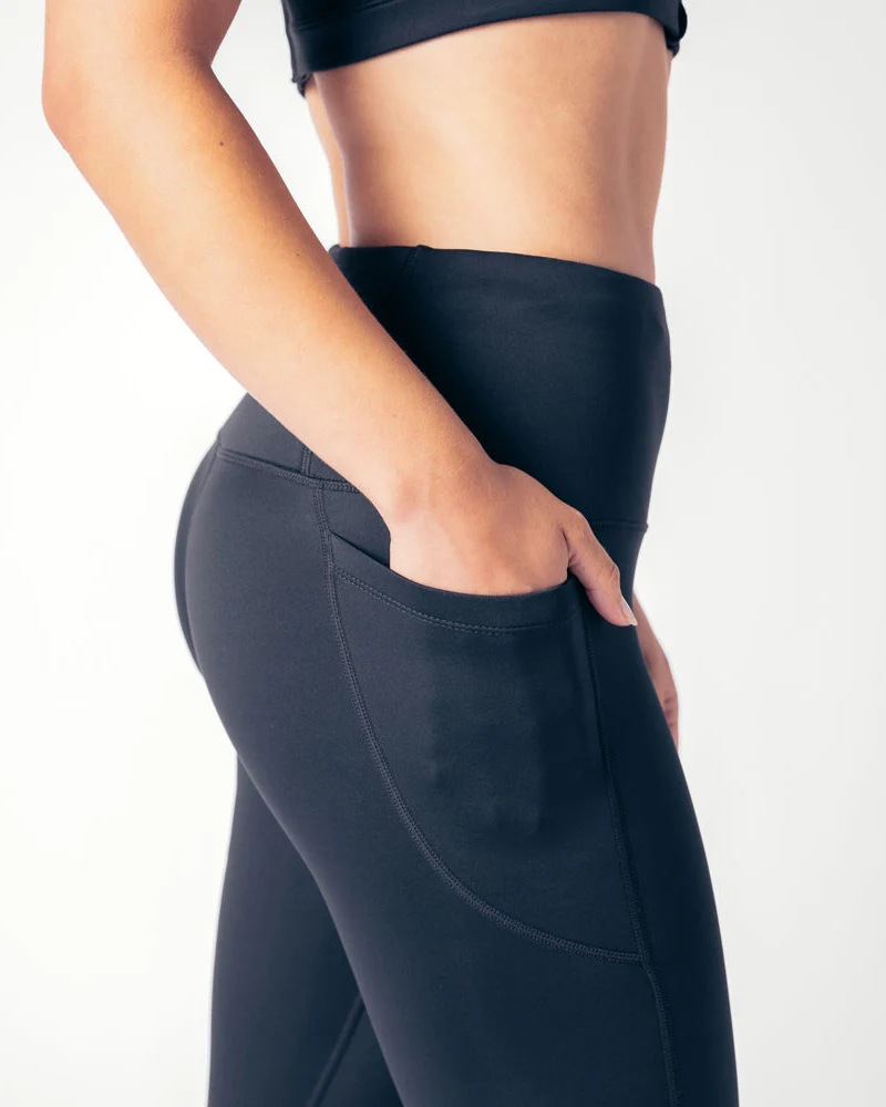 High Rise 7/8 Genesis Leggings - Black Onyx - Image 5