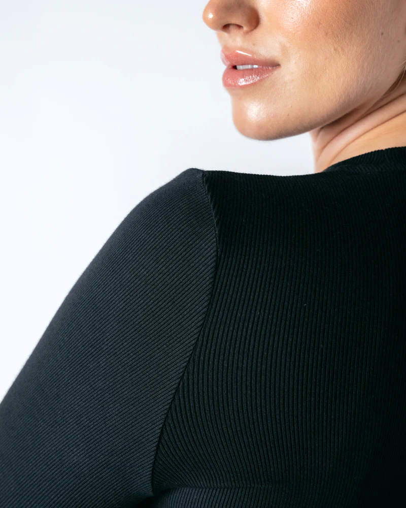 Long Sleeve Workout Tee - Black Onyx - Image 4