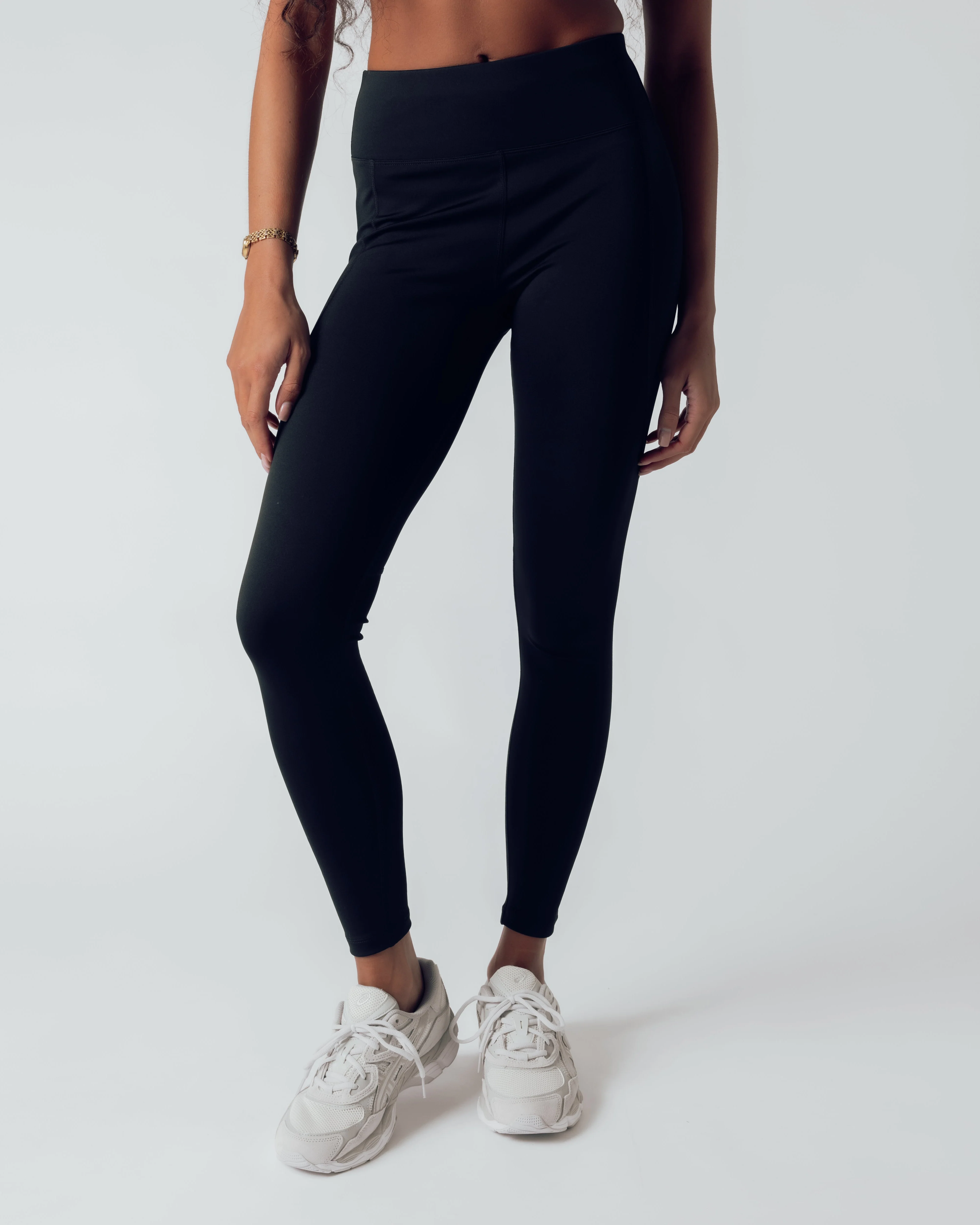 Motion Essential Leggings - Black Onyx - Image 3