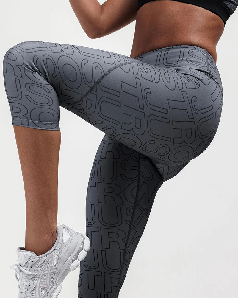 Printed Motion Capri Mid Rise Leggings - Slate/Black - Image 5