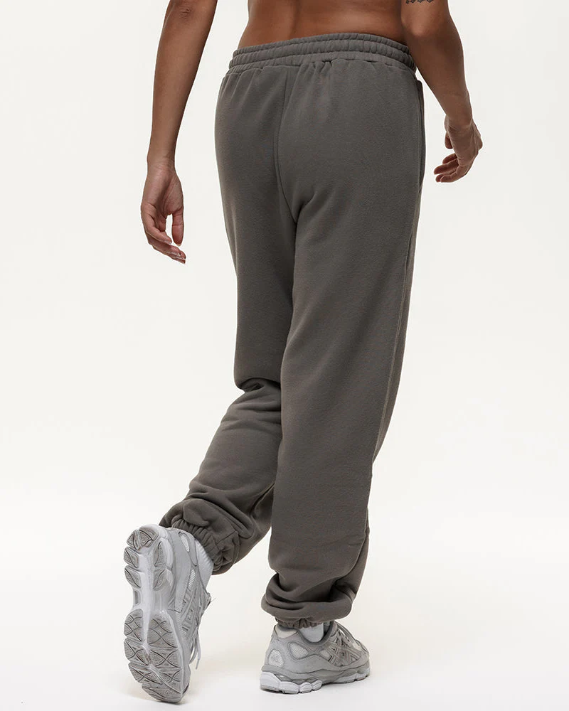 Training Club Oversized Joggers - Washed Olive - Image 5