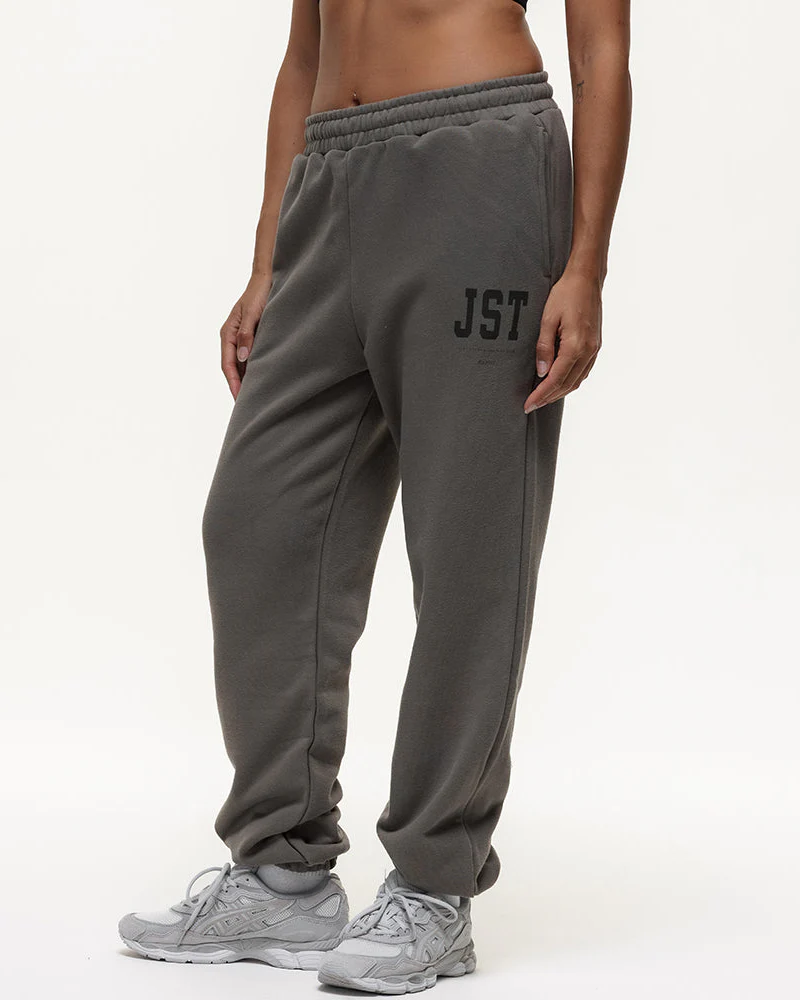 Training Club Oversized Joggers - Washed Olive - Image 7